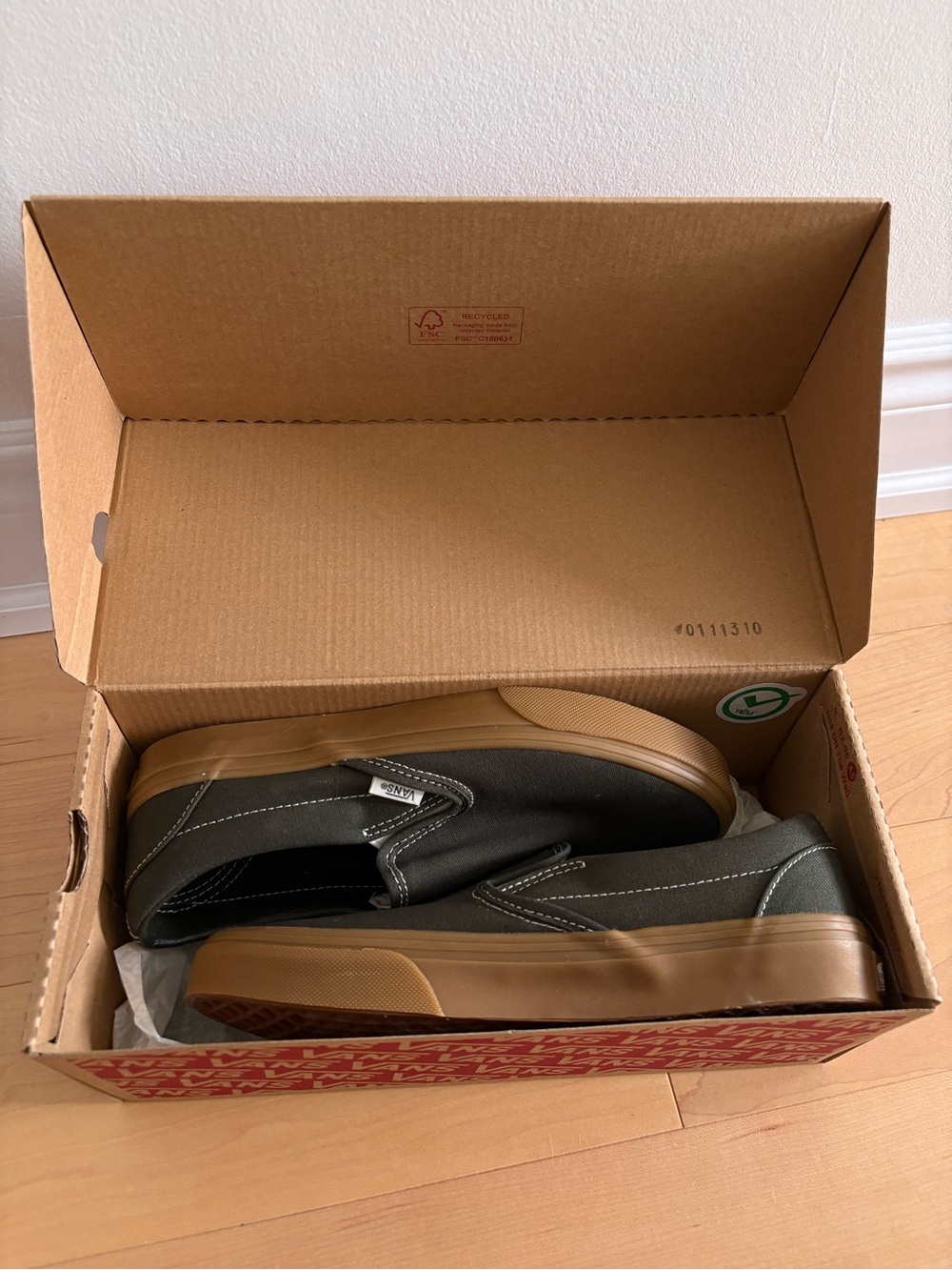 Vans Slip-ons Olive Green/Gum sole